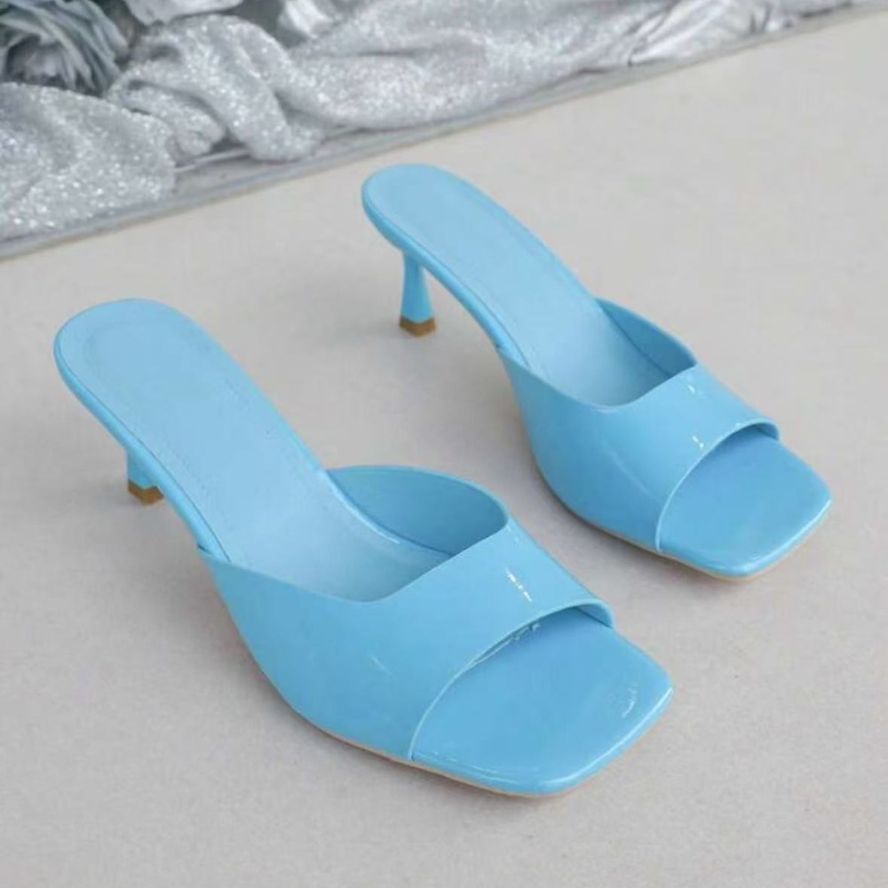 Pantofole alla moda con bocca  - Summer Clothing Modest recensione e prezzo