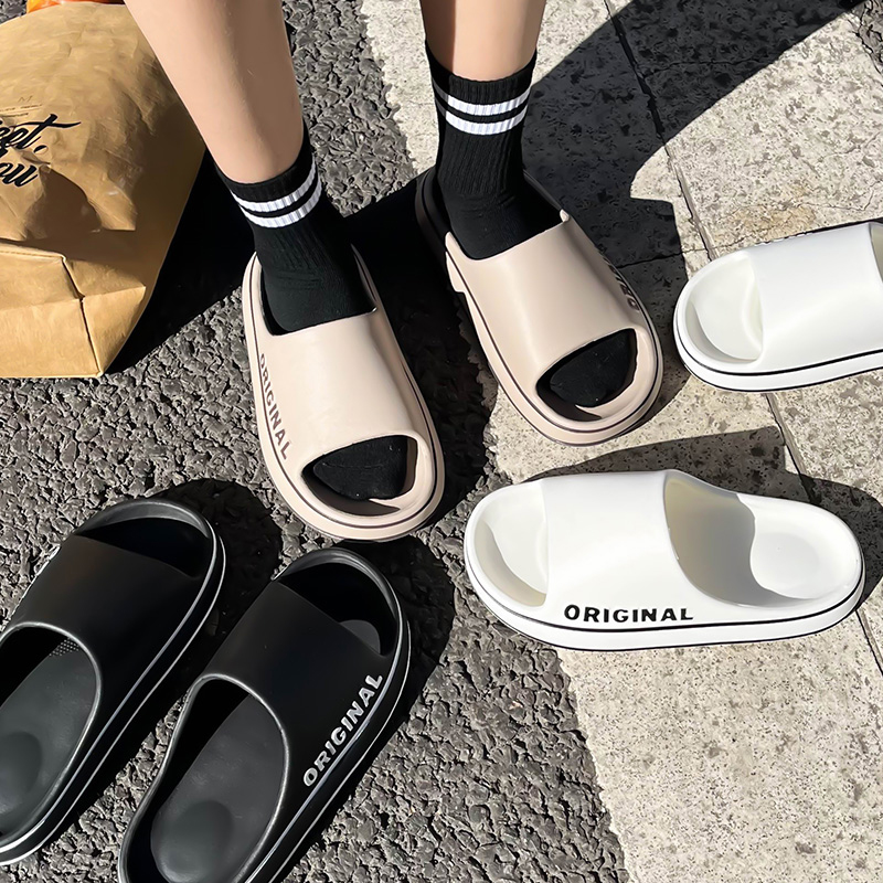 Scarpe antiscivolo da bagno pe - Summer Quotes recensione e prezzo