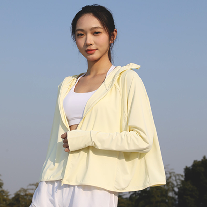 Abbigliamento Estivo Protettiv - Summer Outdoor Clothing recensione e prezzo